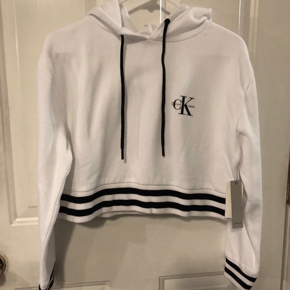 Calvin Klein Tops - CALVIN KLEIN WHITE CROPPED SWEATSHIRT